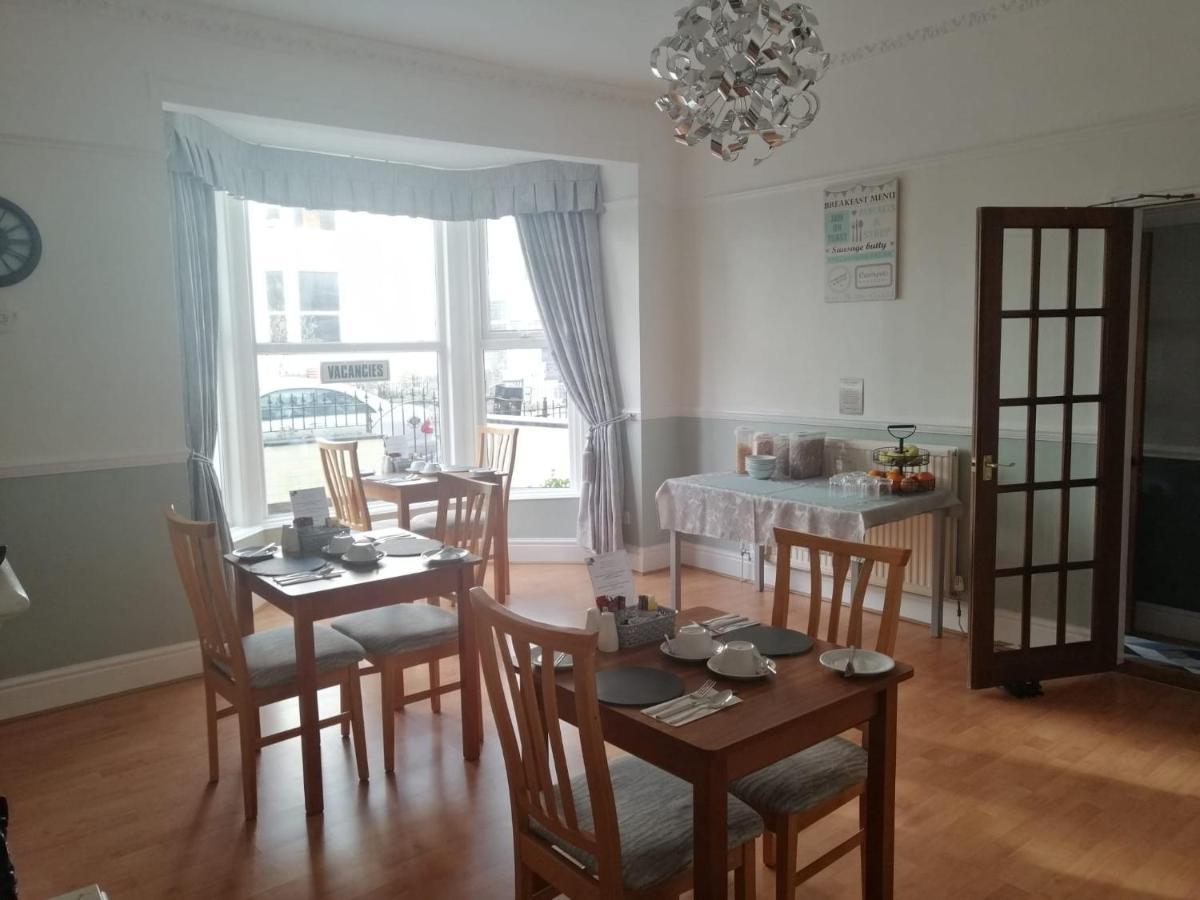 No 6 Quality Guesthouse Llandudno Exteriör bild